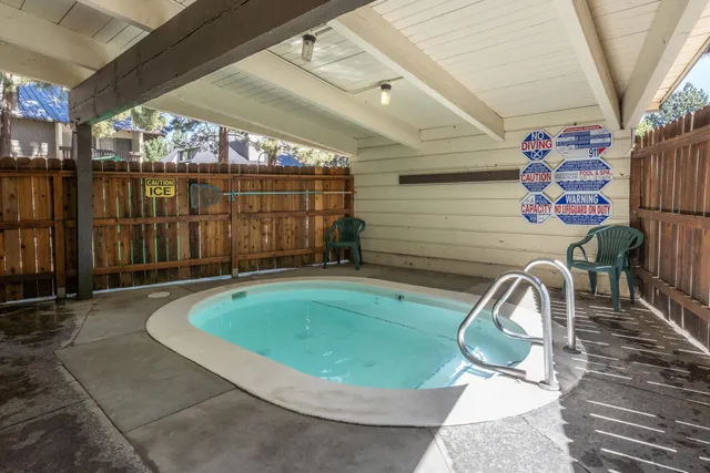 $599,000 | 2289 Sierra Nevada Road, Unit C8, Mammoth Lakes, CA 93546