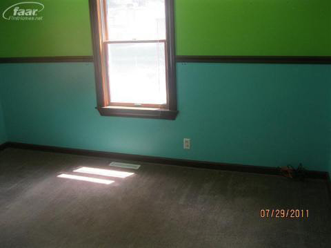 5092 East Stanley Road Flint, MI 48506 - Photo 7 of 9 20166266-6.JPG