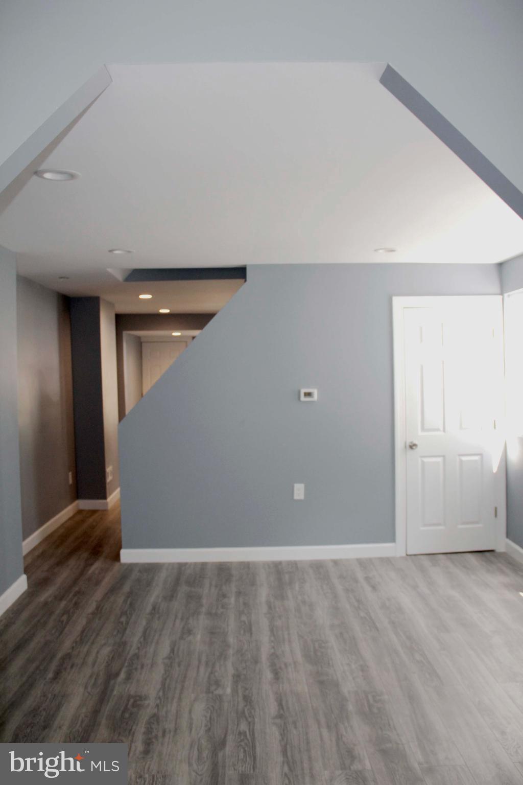 213 Main Street Hamilton, NJ 08620 - Photo 11 of 48