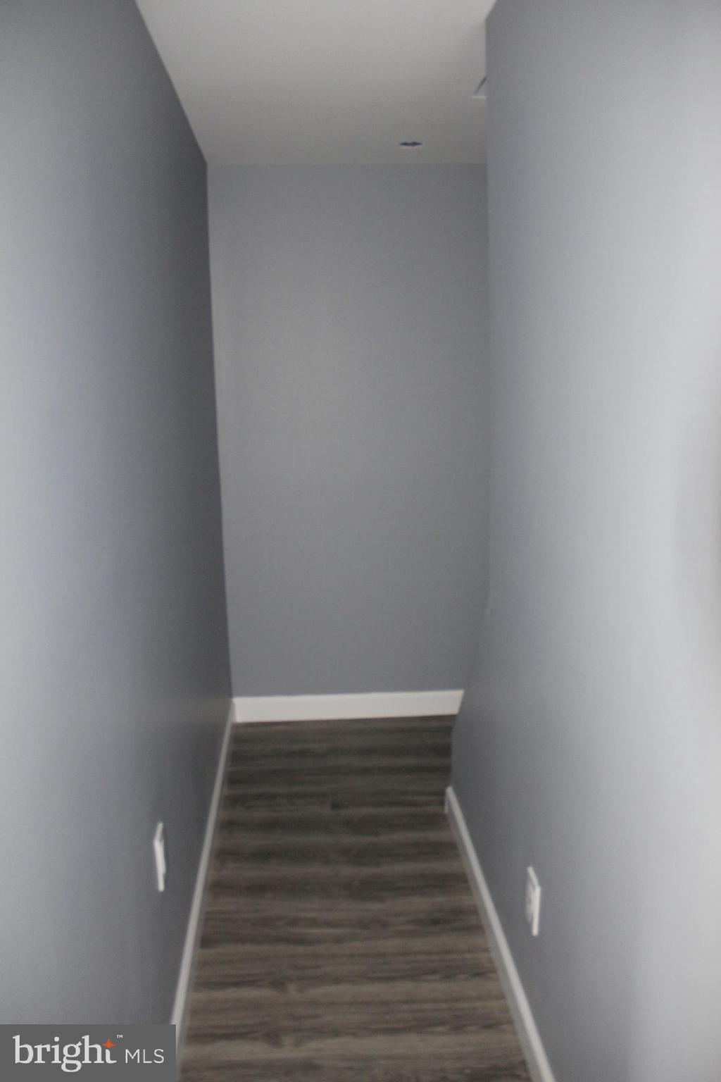 213 Main Street Hamilton, NJ 08620 - Photo 18 of 48