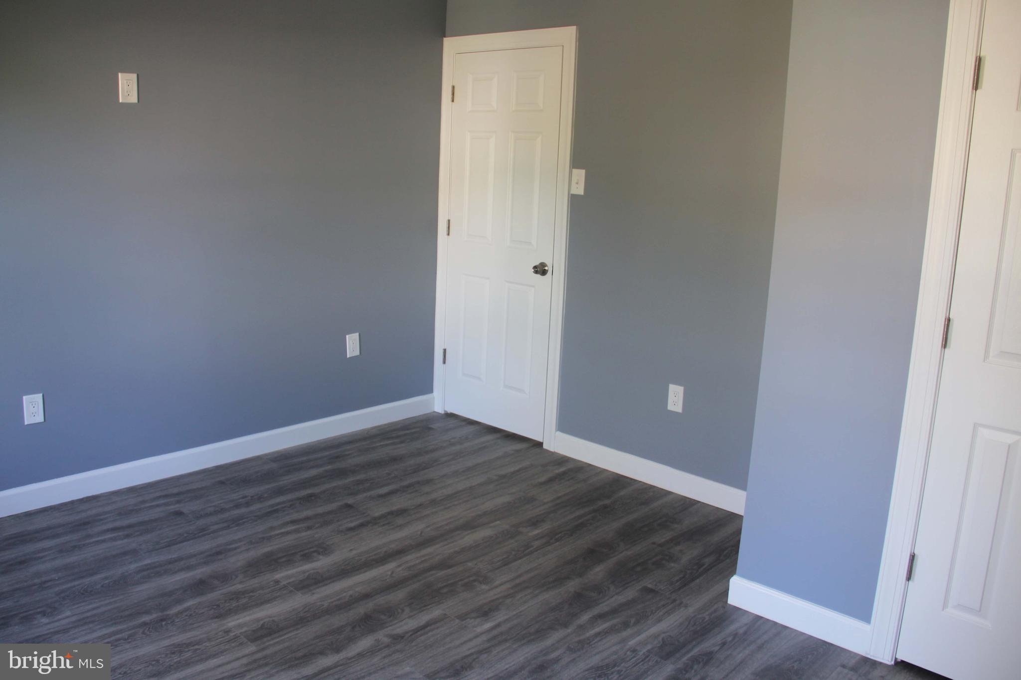 213 Main Street Hamilton, NJ 08620 - Photo 19 of 48