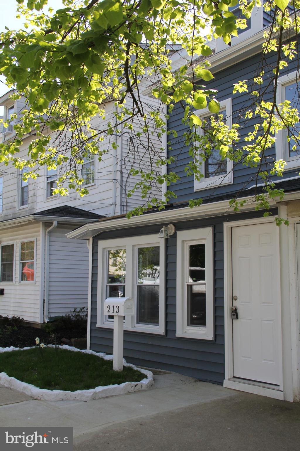 213 Main Street Hamilton, NJ 08620 - Photo 2 of 48