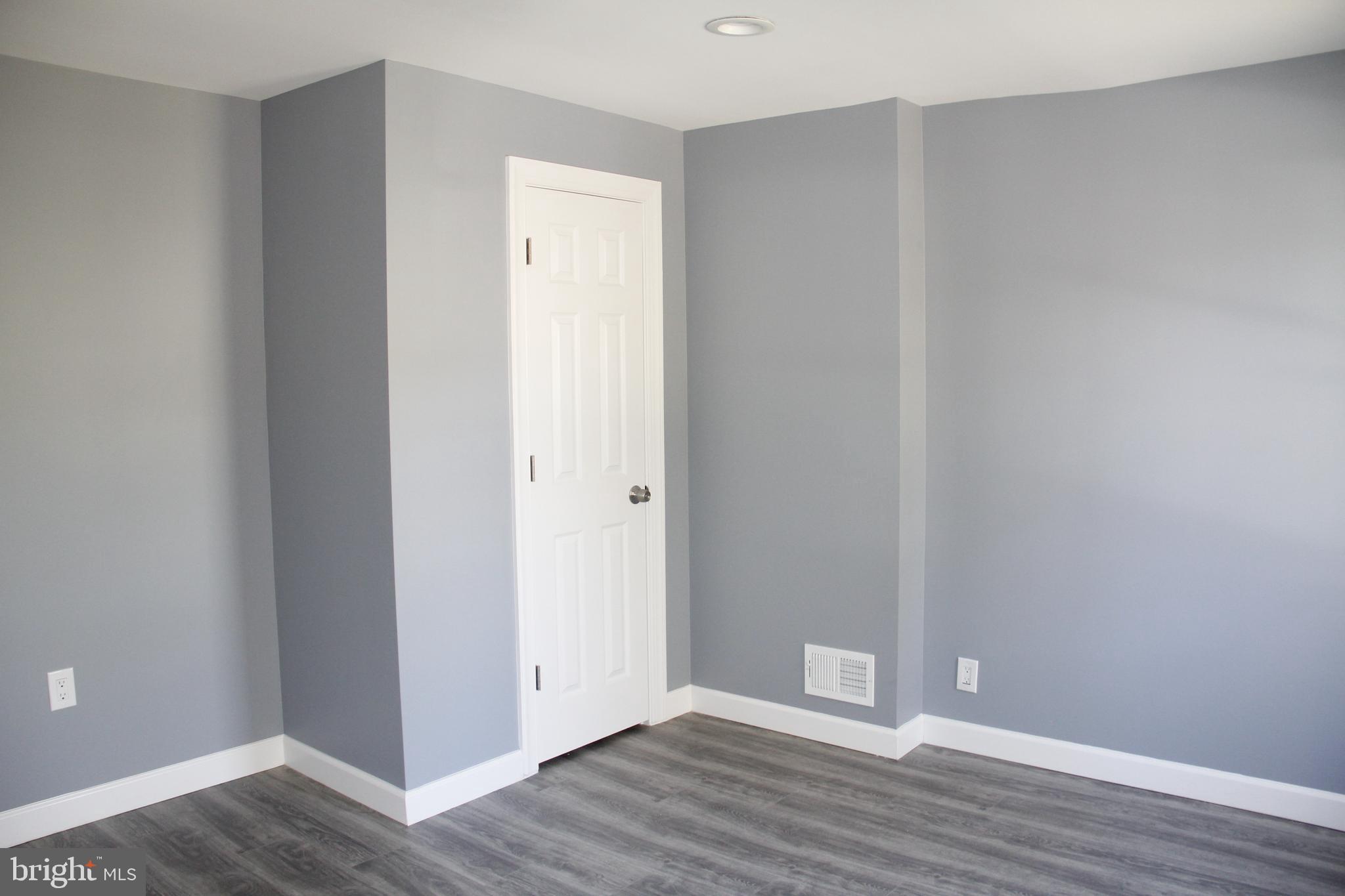 213 Main Street Hamilton, NJ 08620 - Photo 29 of 48