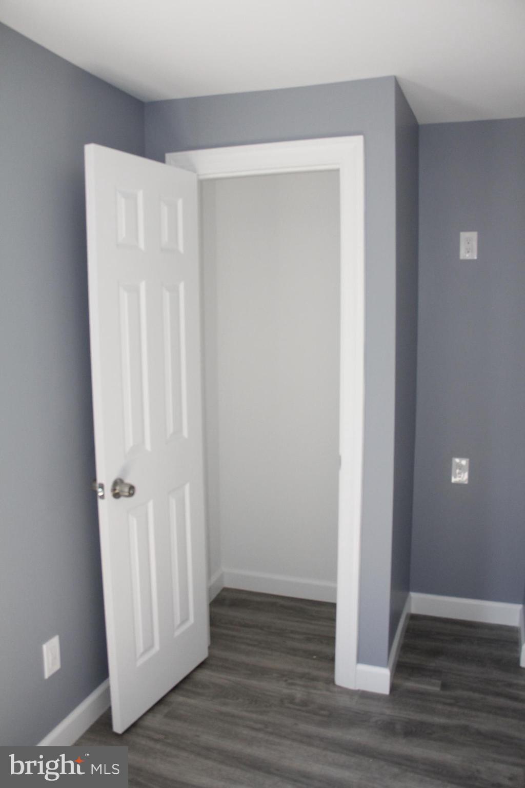 213 Main Street Hamilton, NJ 08620 - Photo 30 of 48