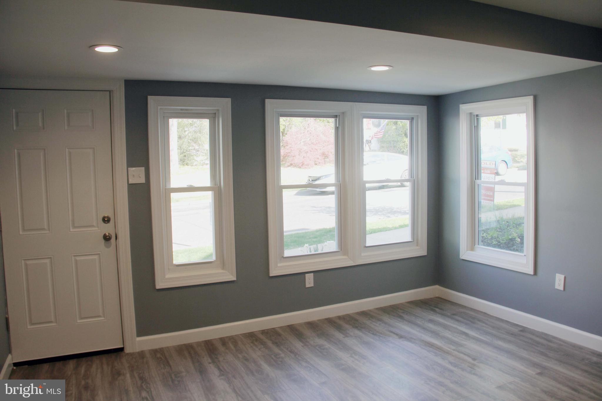 213 Main Street Hamilton, NJ 08620 - Photo 3 of 48