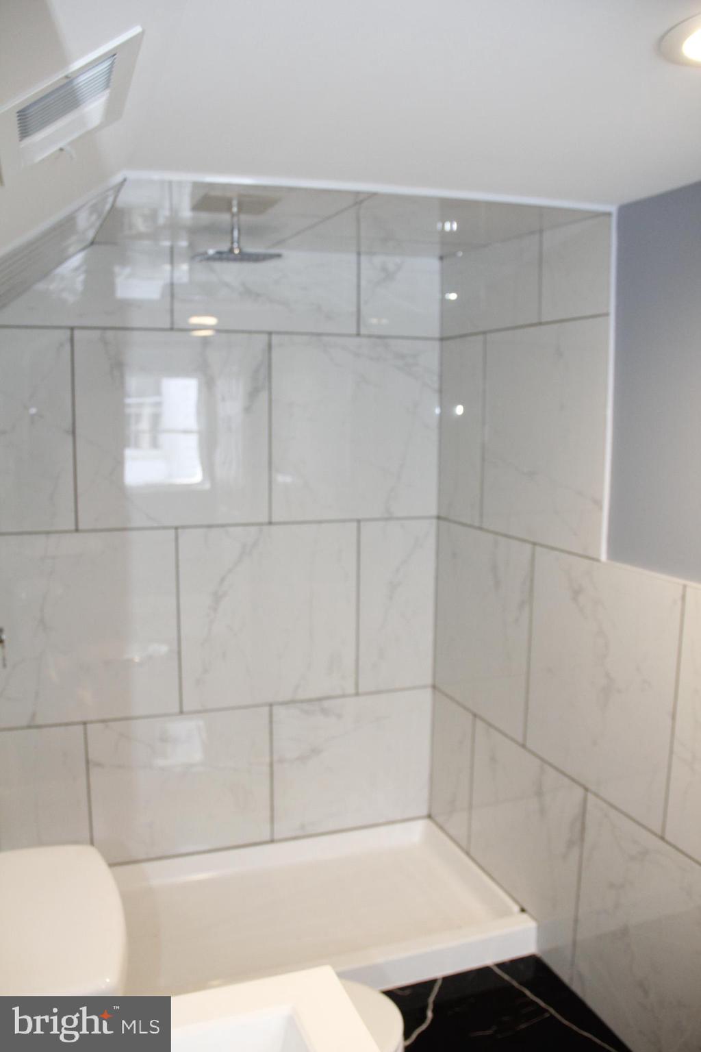 213 Main Street Hamilton, NJ 08620 - Photo 38 of 48