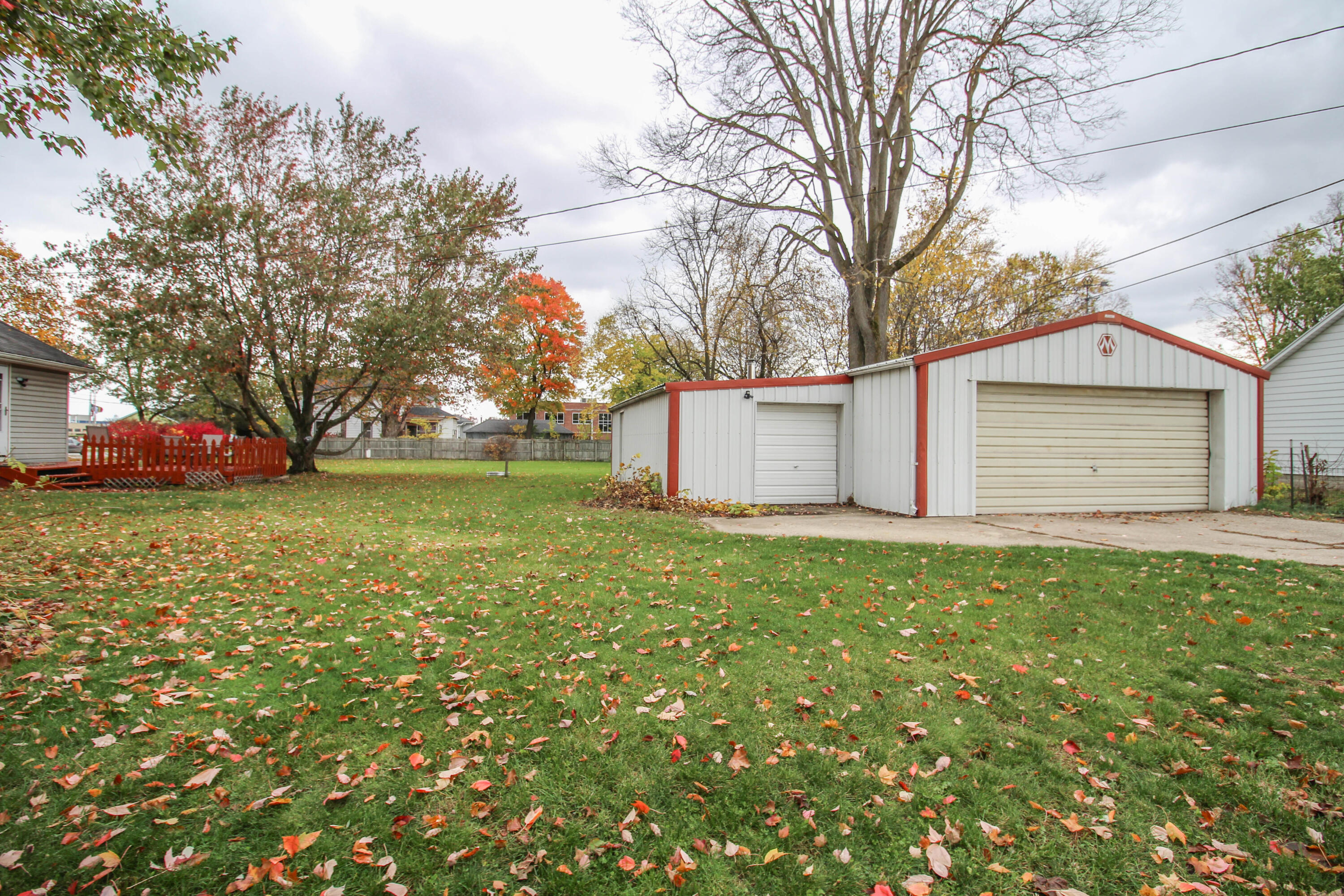 321 West Cushman Street Three Rivers, MI 49093 - Photo 11 of 24 Cushman-9442