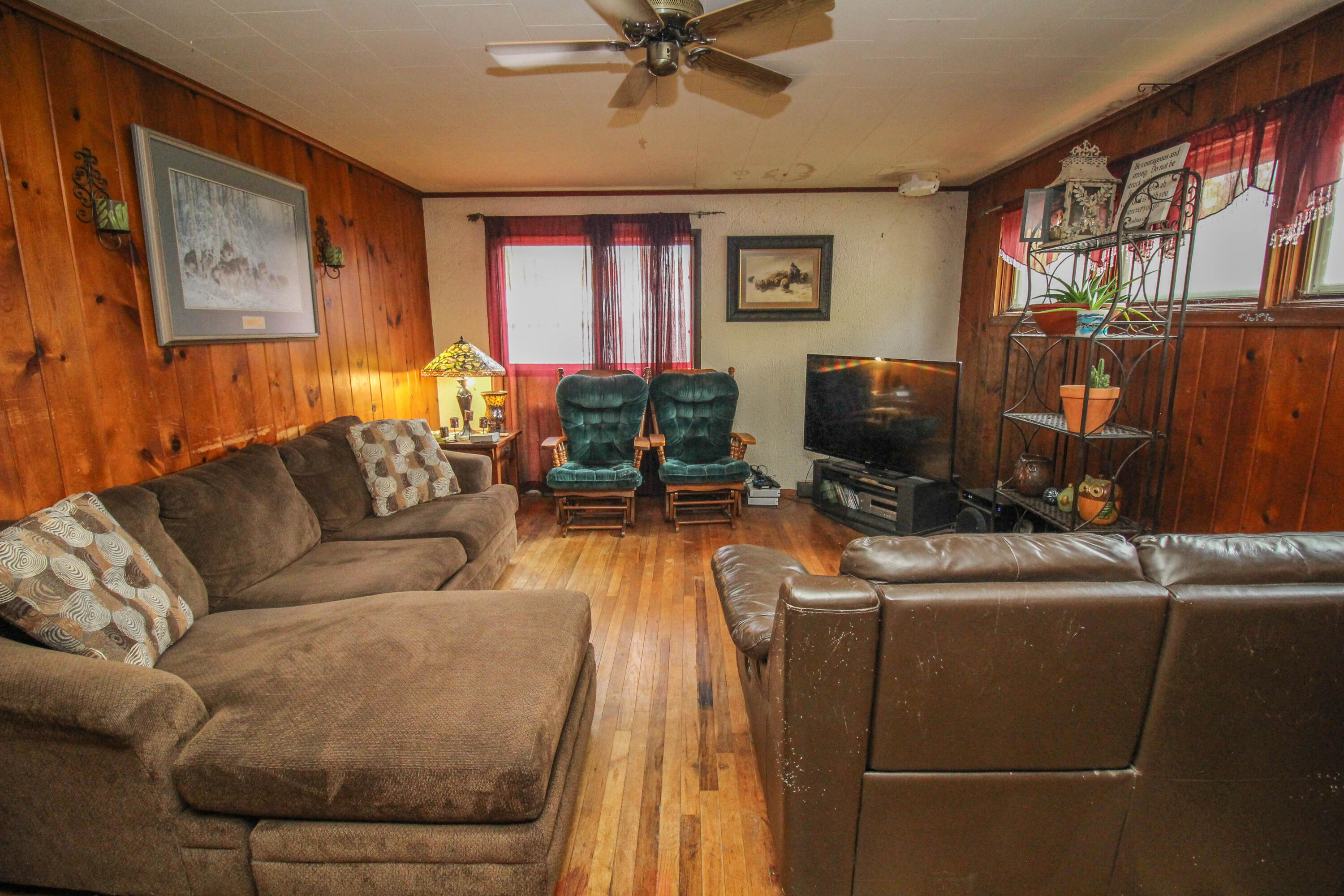 321 West Cushman Street Three Rivers, MI 49093 - Photo 16 of 24 Cushman-9421