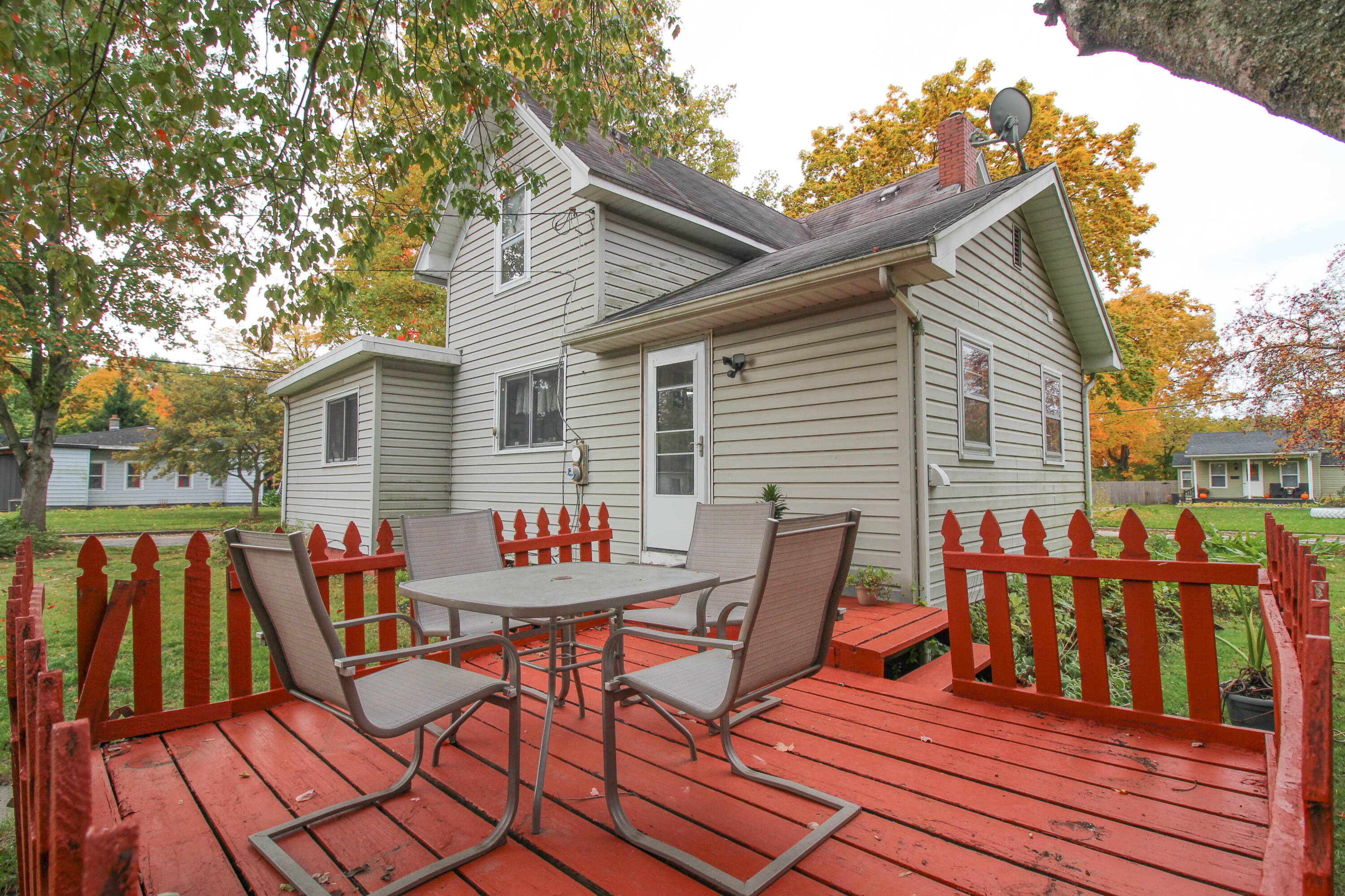 321 West Cushman Street Three Rivers, MI 49093 - Photo 10 of 24 Cushman-9407