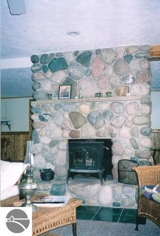 534 East Narlock Road Maple City, MI 49664 - Photo 7 of 9 1671250-6.JPG