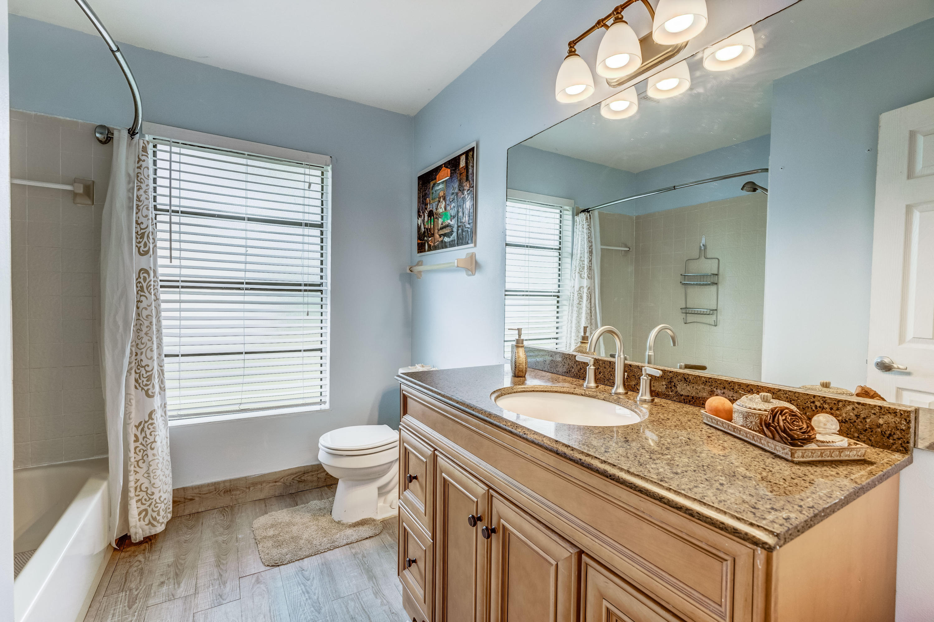 6120 Wolfe Street Jupiter, FL 33458 - Photo 23 of 55 Updated bathrooms