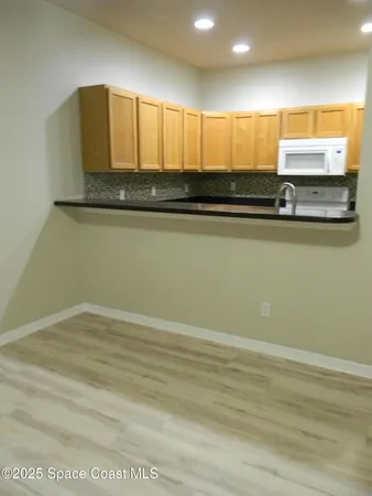 $2,100 | 1030 Venetian Drive, Unit 102, Melbourne, FL 32904