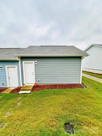 $2,100 | 15104 Meacham Farm Drive, Huntersville, NC 28078