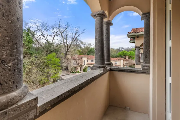 $1,349,000 | 1529 Barton Springs Road, Unit 13, Austin, TX 78704