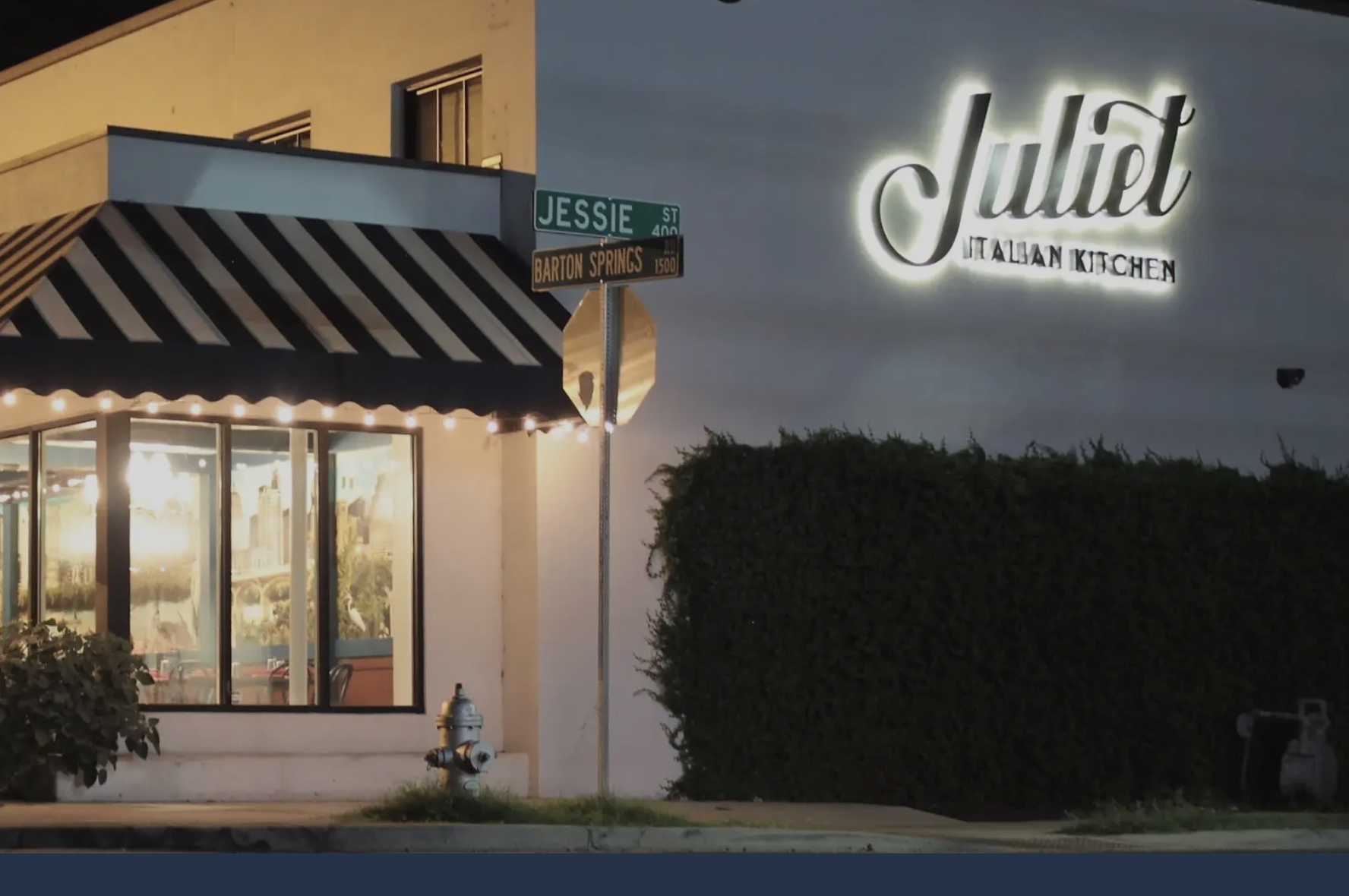 1529 Barton Springs Road, Unit 13 Austin, TX 78704 - Photo 31 of 35 a front view of a house