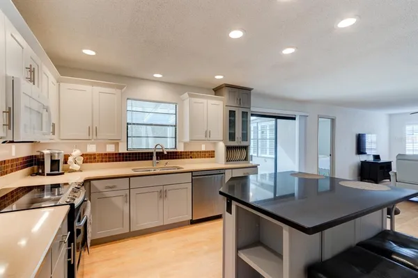 $469,000 | 931 Northbrook Drive, Ormond Beach, FL 32174