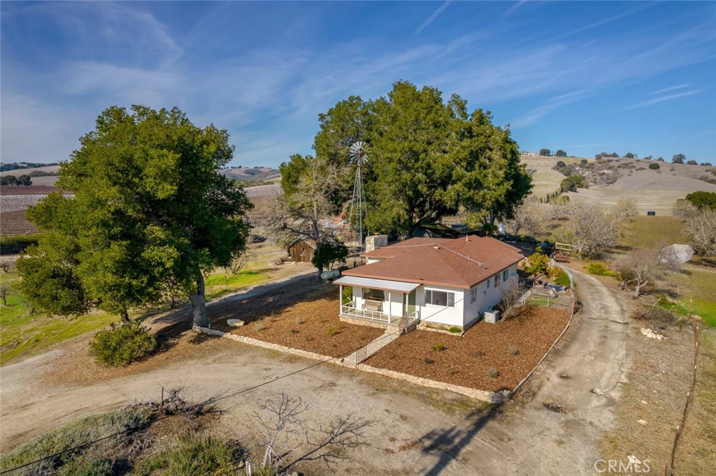 1910 Live Oak Road Paso Robles, CA 93446 - Photo 1 of 1 Gallery Image 1