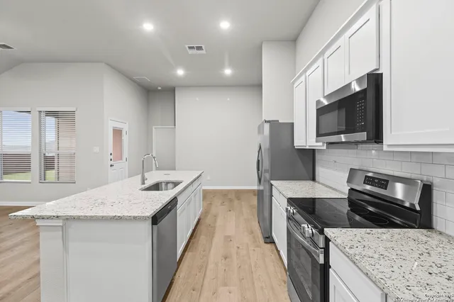 $2,045 | 418 Cross Barn Boulevard, Unit A, Buda, TX 78610