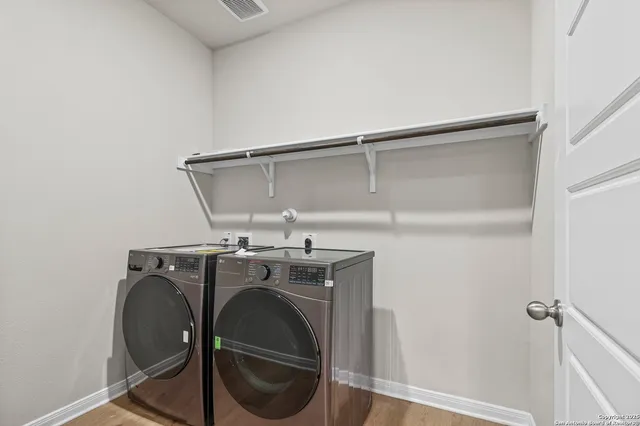 $2,045 | 418 Cross Barn Boulevard, Unit A, Buda, TX 78610