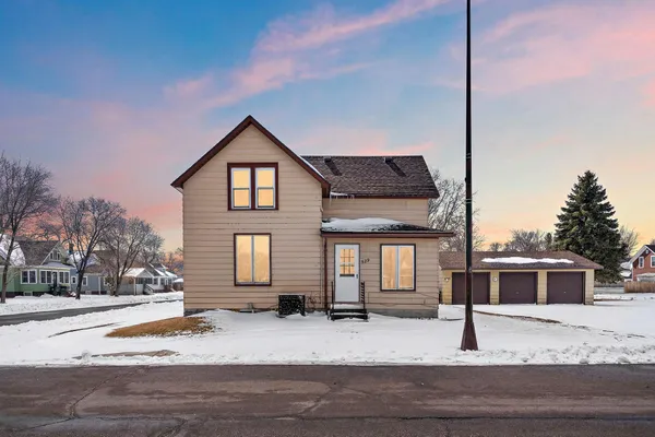 $150,000 | 529 Division Street, Brownton, MN 55312