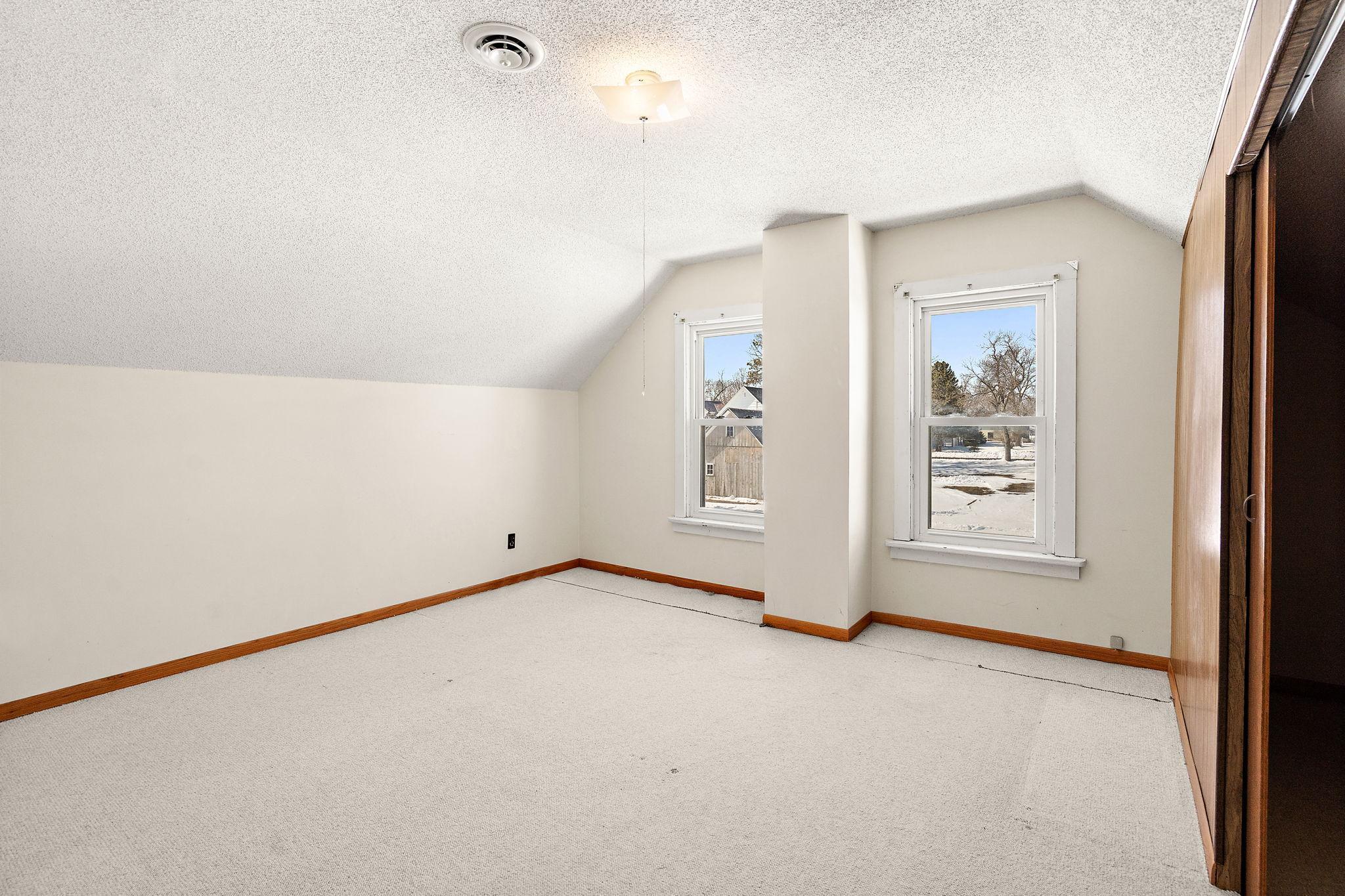 529 Division Street Brownton, MN 55312 - Photo 20 of 22