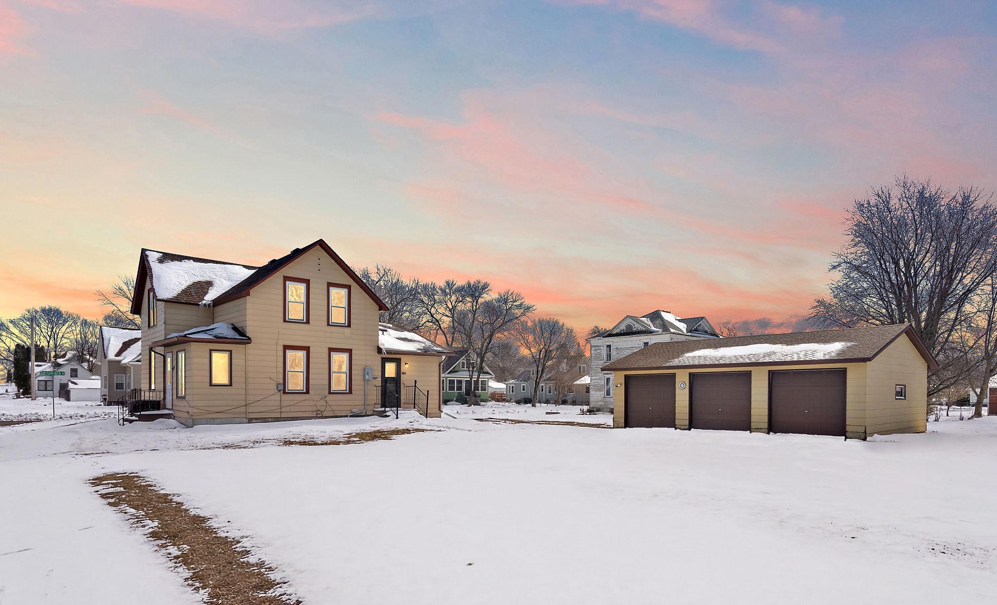 529 Division Street Brownton, MN 55312 - Photo 2 of 22