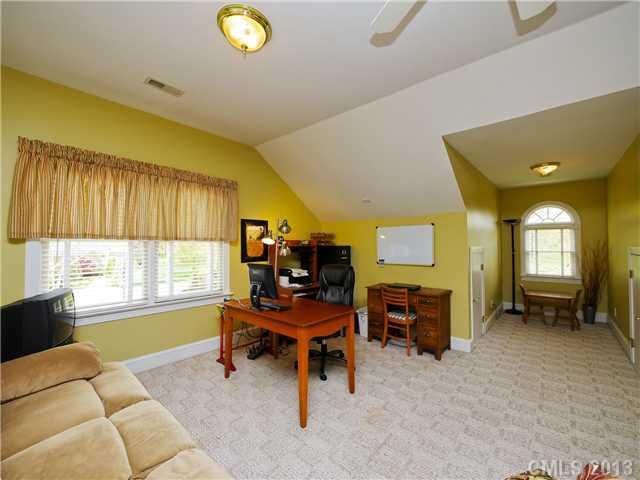 6038 Highview Road Matthews, NC 28104 - Photo 14 of 16 Gallery Image 14
