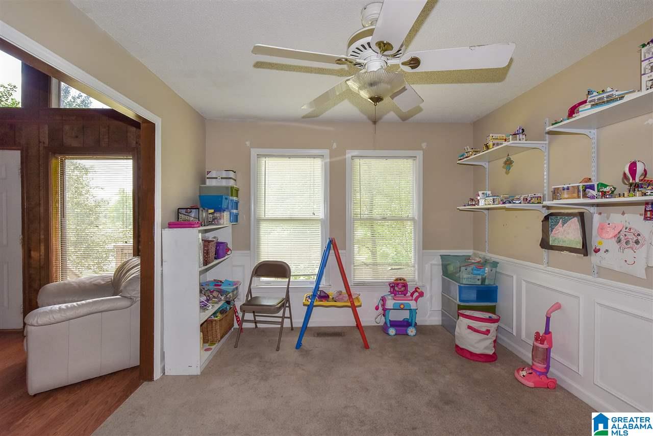 805 Round Hill Road Pelham, AL 35124 - Photo 17 of 40