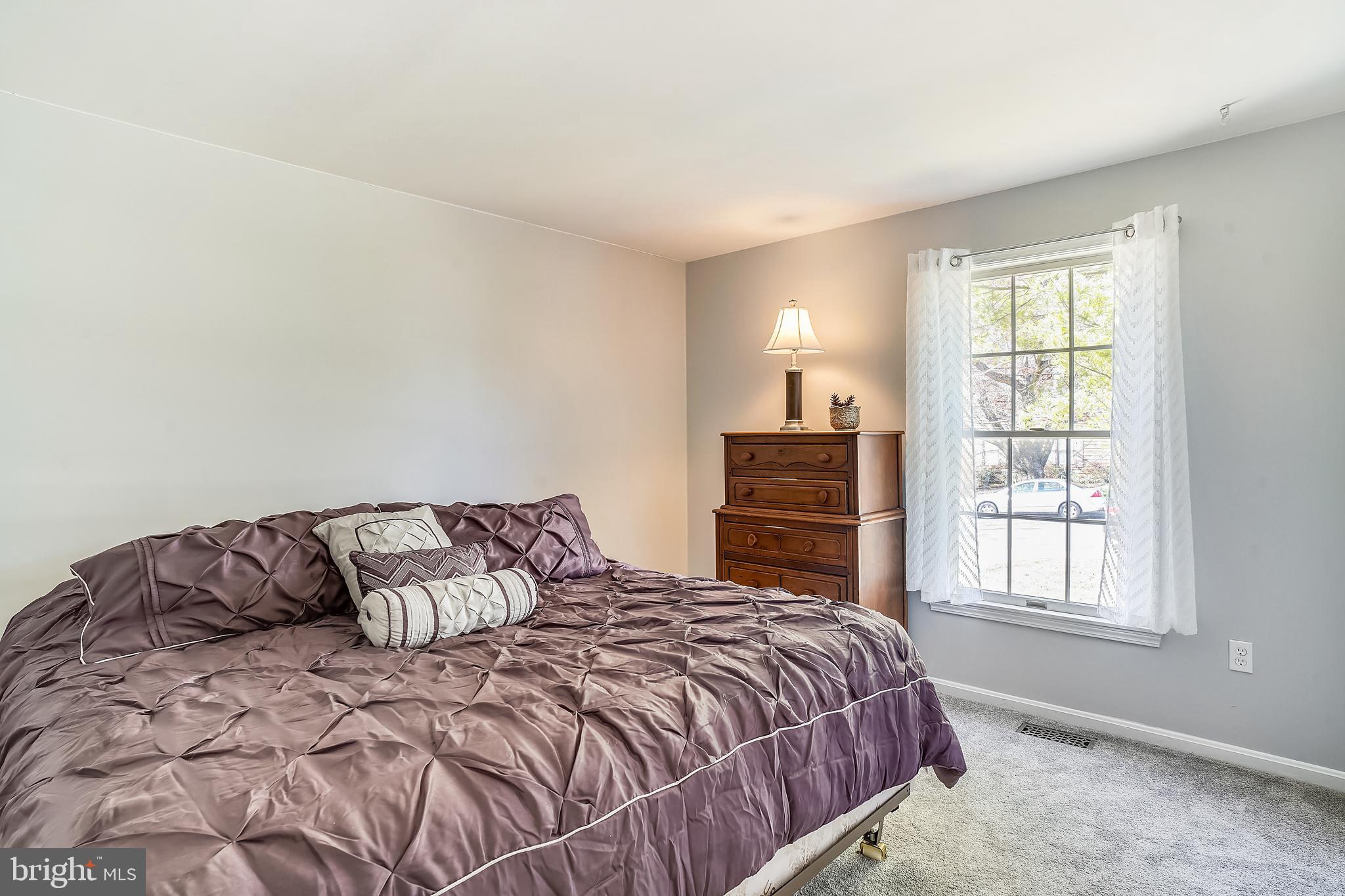 303 Buttry Road Gaithersburg, MD 20877 - Photo 20 of 38 Large 2nd bedroom