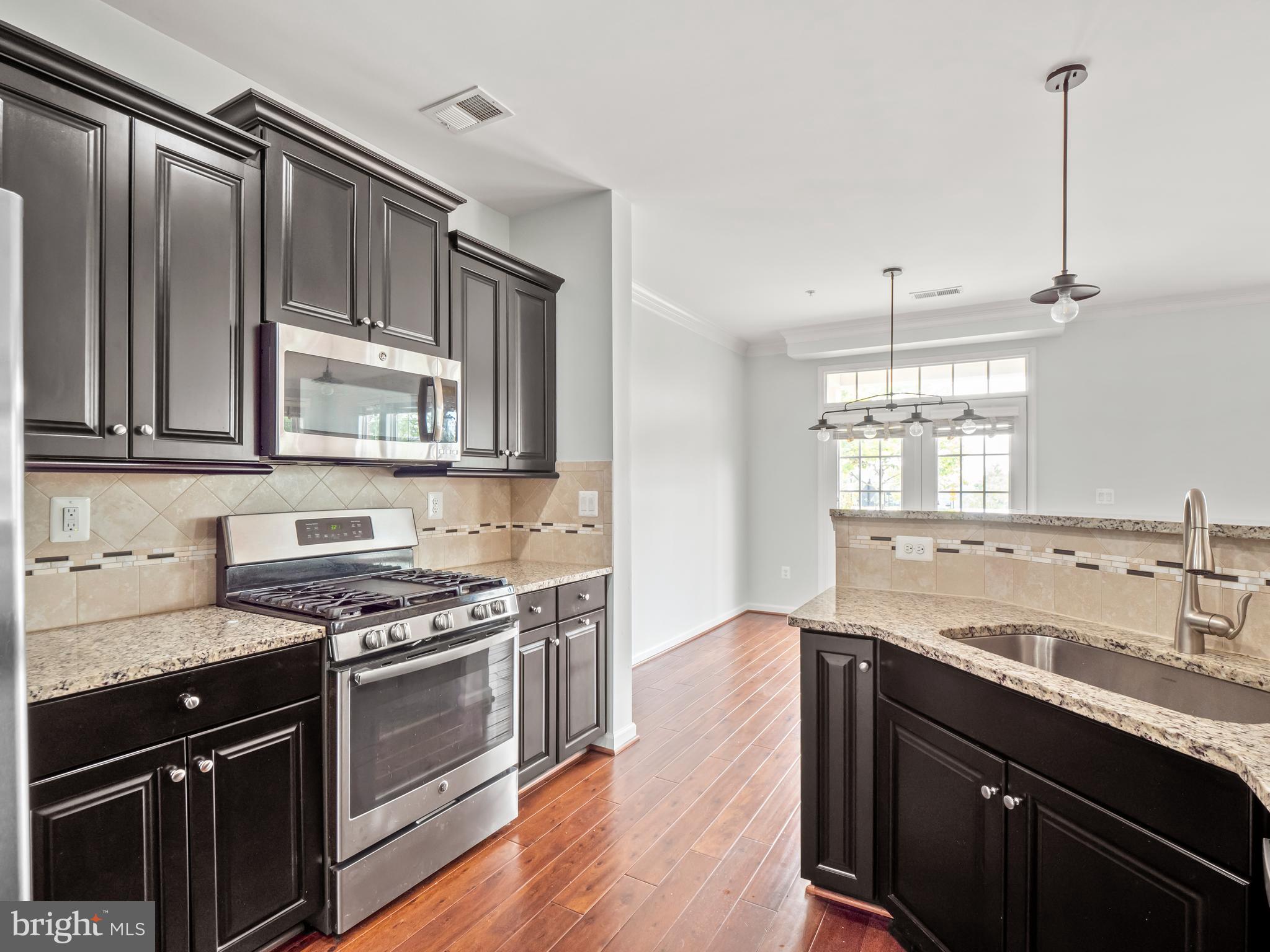 42567 Sunset Ridge Square Ashburn, VA 20148 - Photo 11 of 23 Gallery Image 11