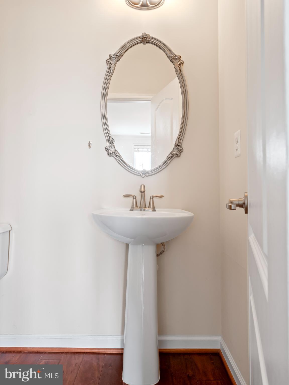 42567 Sunset Ridge Square Ashburn, VA 20148 - Photo 12 of 23 Gallery Image 12