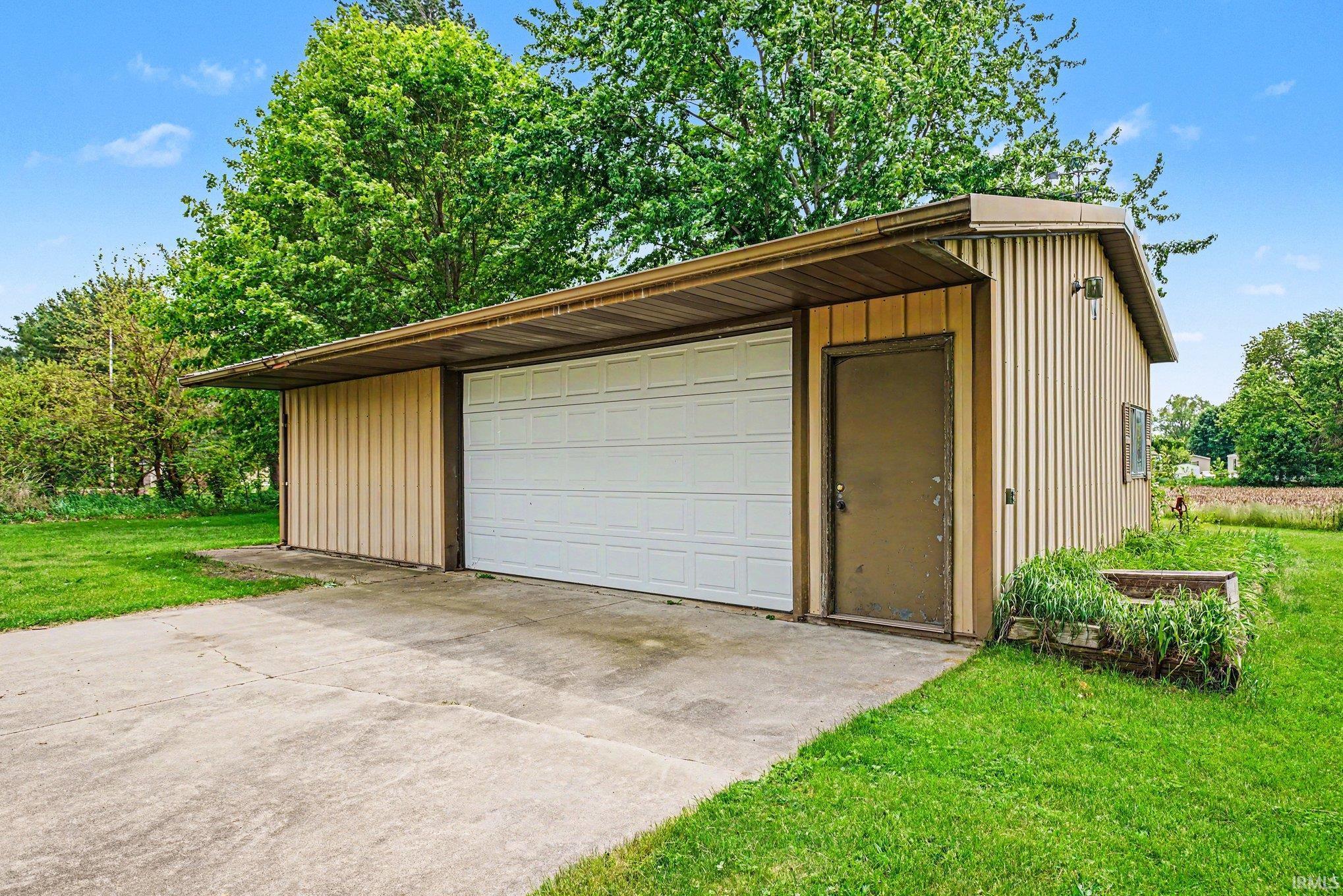 2824 Bashor Road Goshen, IN 46526 - Photo 18 of 27