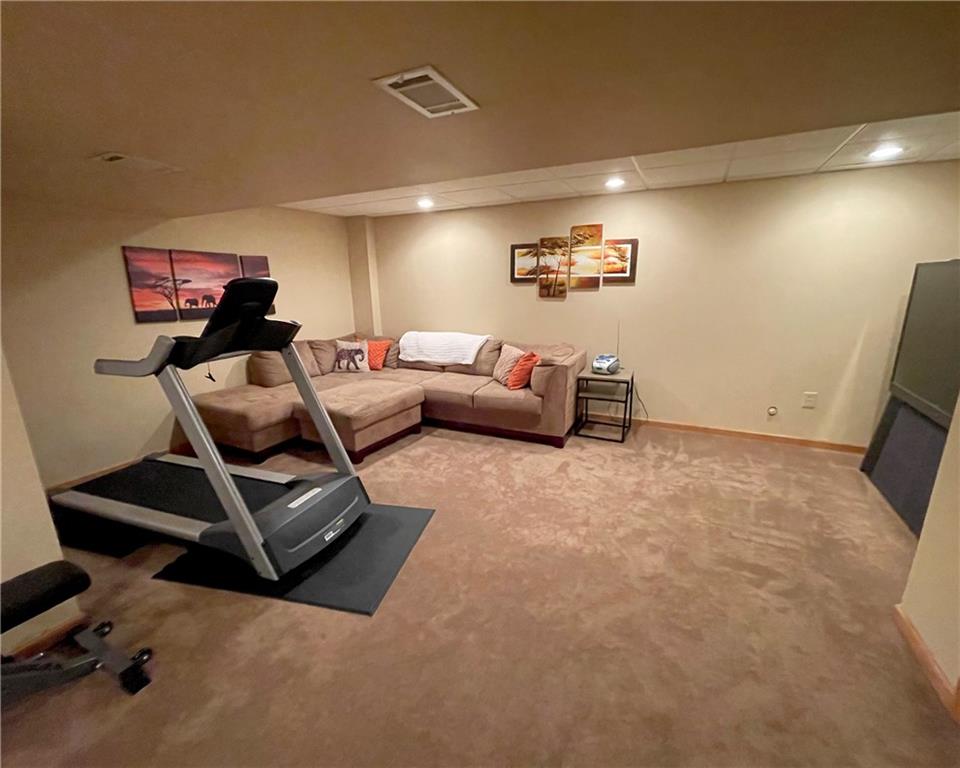 199 Warren Road Warrendale, PA 15086 - Photo 16 of 25 Gallery Image 16