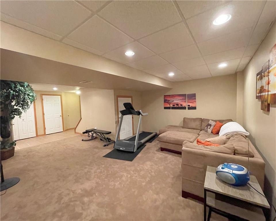 199 Warren Road Warrendale, PA 15086 - Photo 17 of 25 Gallery Image 17