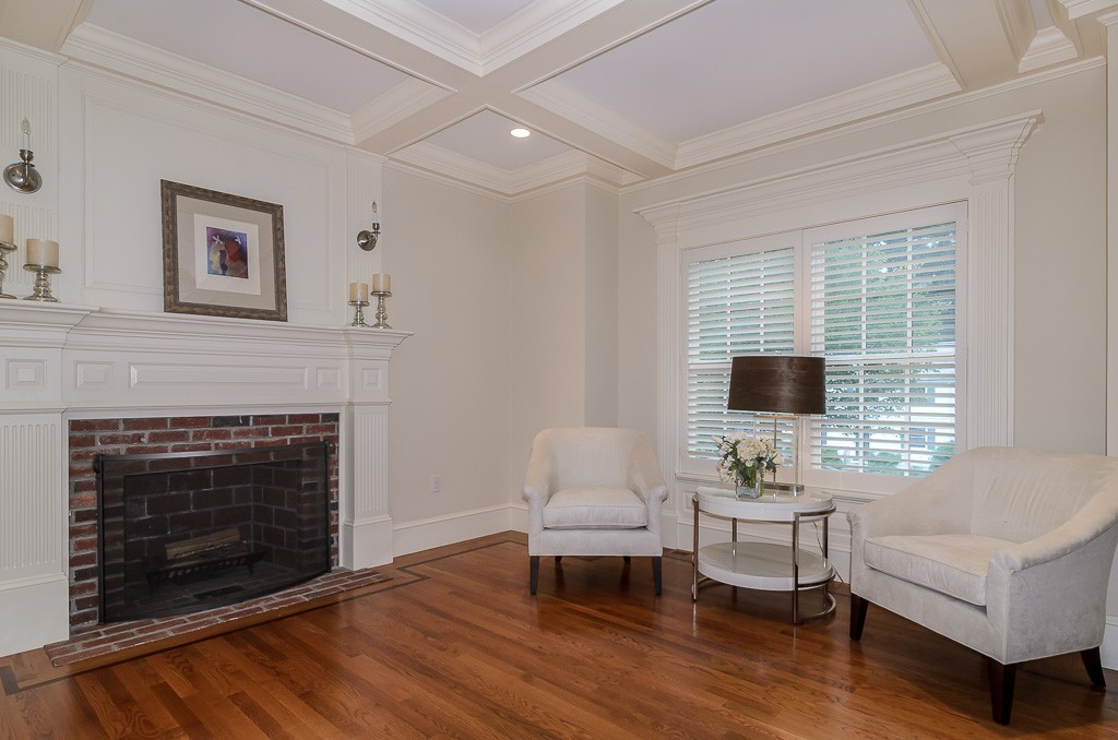 16 River Glen Road Wellesley, MA 02481 - Photo 3 of 22 Gallery Image 3