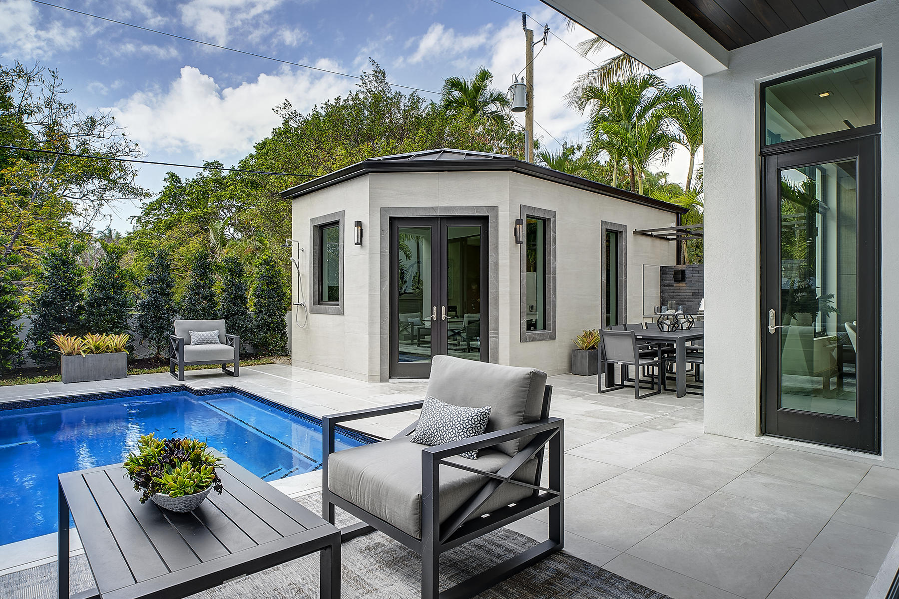 750 Palm Avenue Boca Raton, FL 33432 - Photo 15 of 96 Covered Patio & Guest House