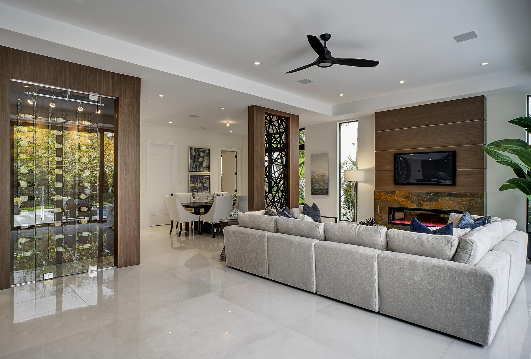 750 Palm Avenue Boca Raton, FL 33432 - Photo 20 of 96 Great Room w/ Display Wine Cooler