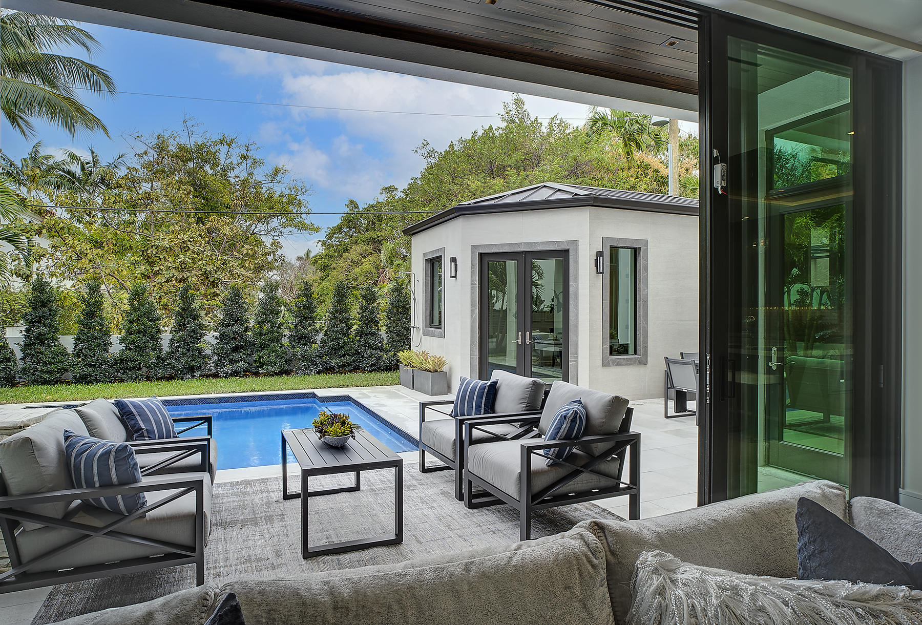 750 Palm Avenue Boca Raton, FL 33432 - Photo 22 of 96 View of Covered Patio & Guest House