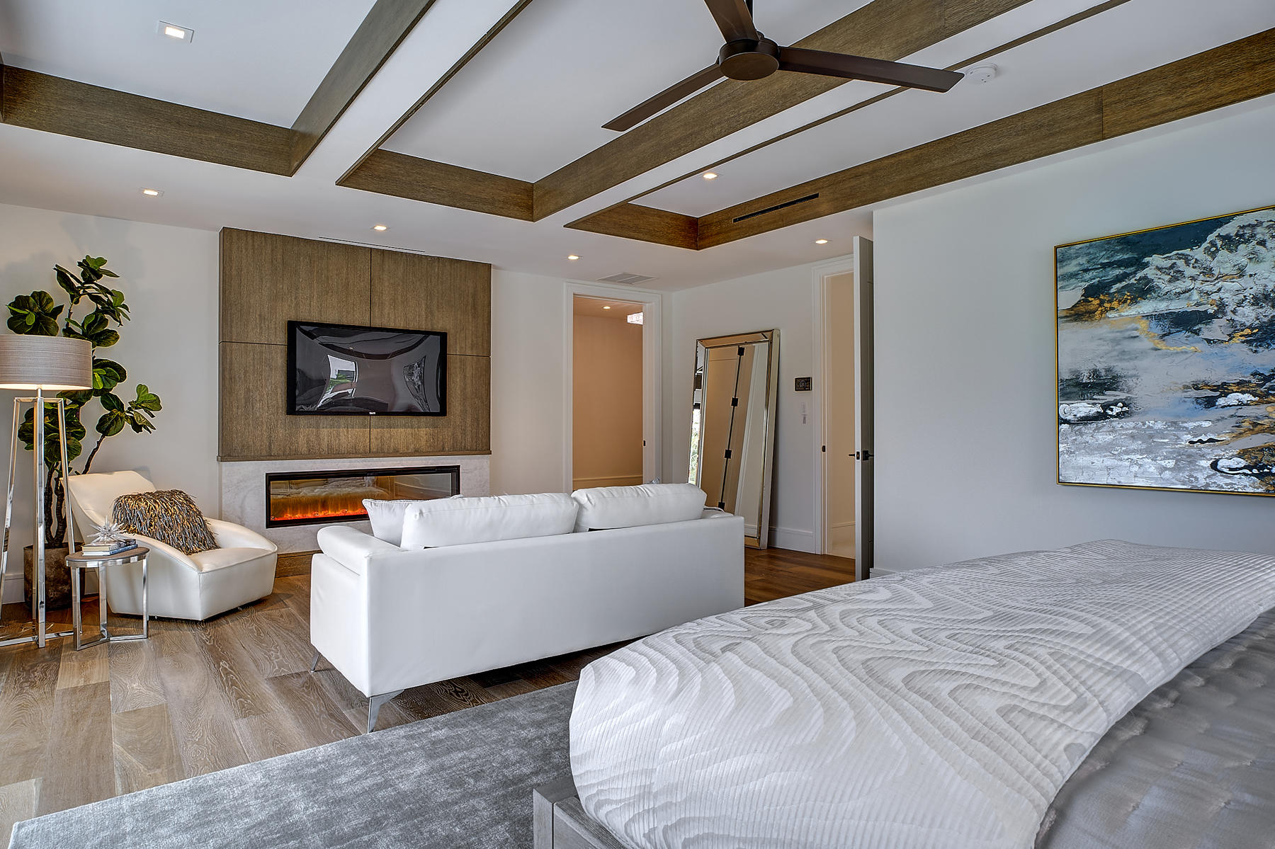 750 Palm Avenue Boca Raton, FL 33432 - Photo 28 of 96 Master Bedroom Sitting Area