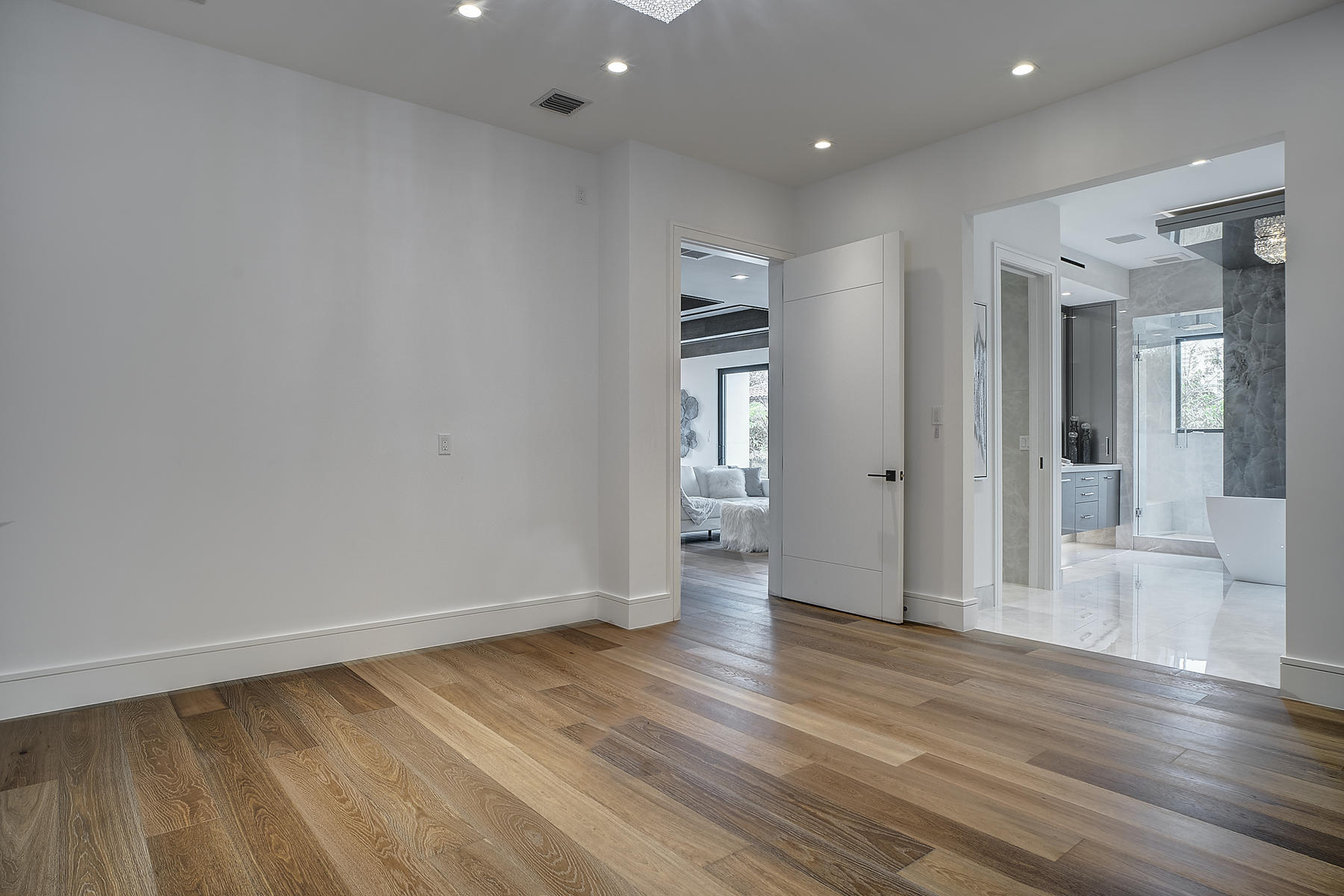 750 Palm Avenue Boca Raton, FL 33432 - Photo 37 of 96 Master Closet Area