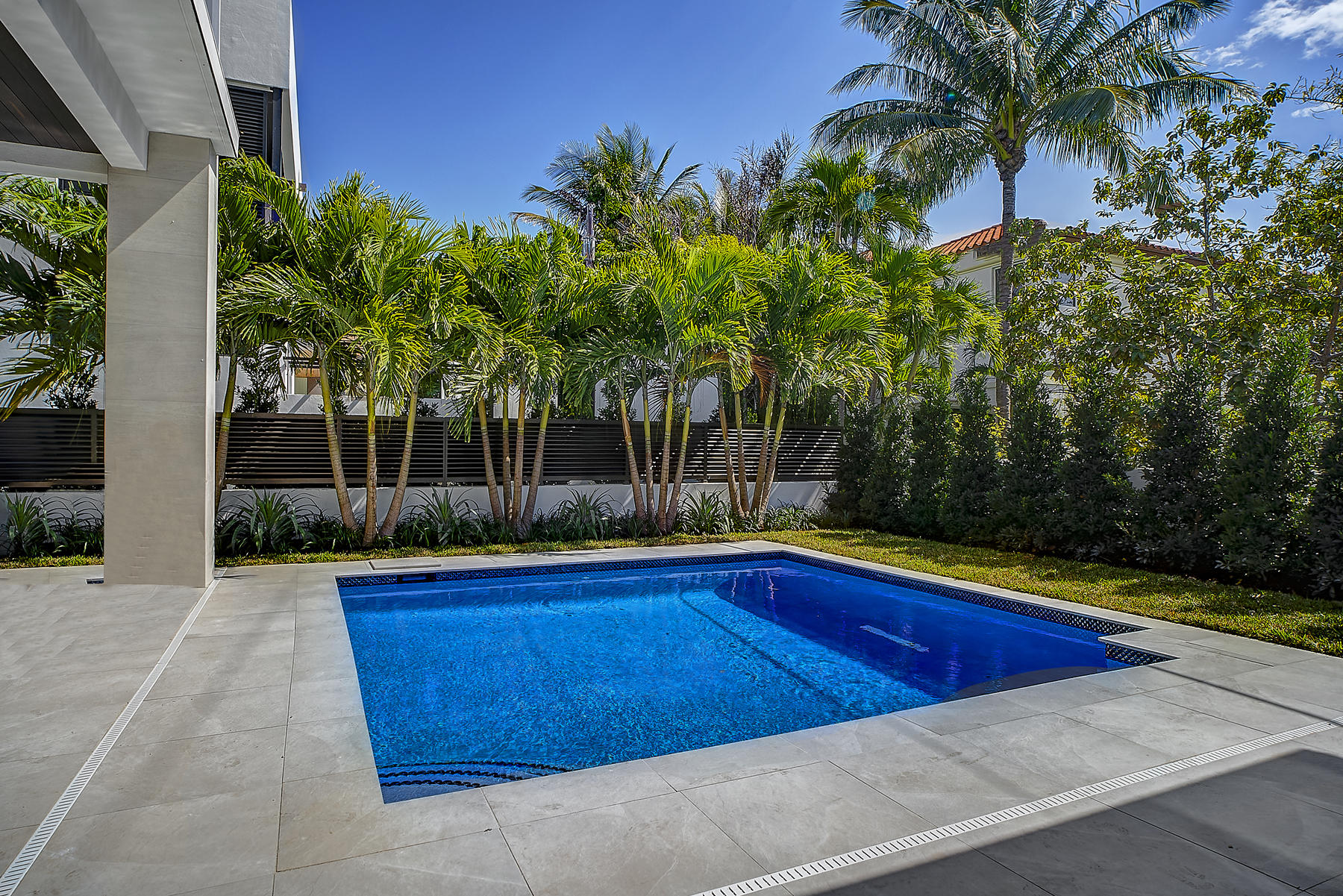 750 Palm Avenue Boca Raton, FL 33432 - Photo 65 of 96 Pool w/ Spa Ledge