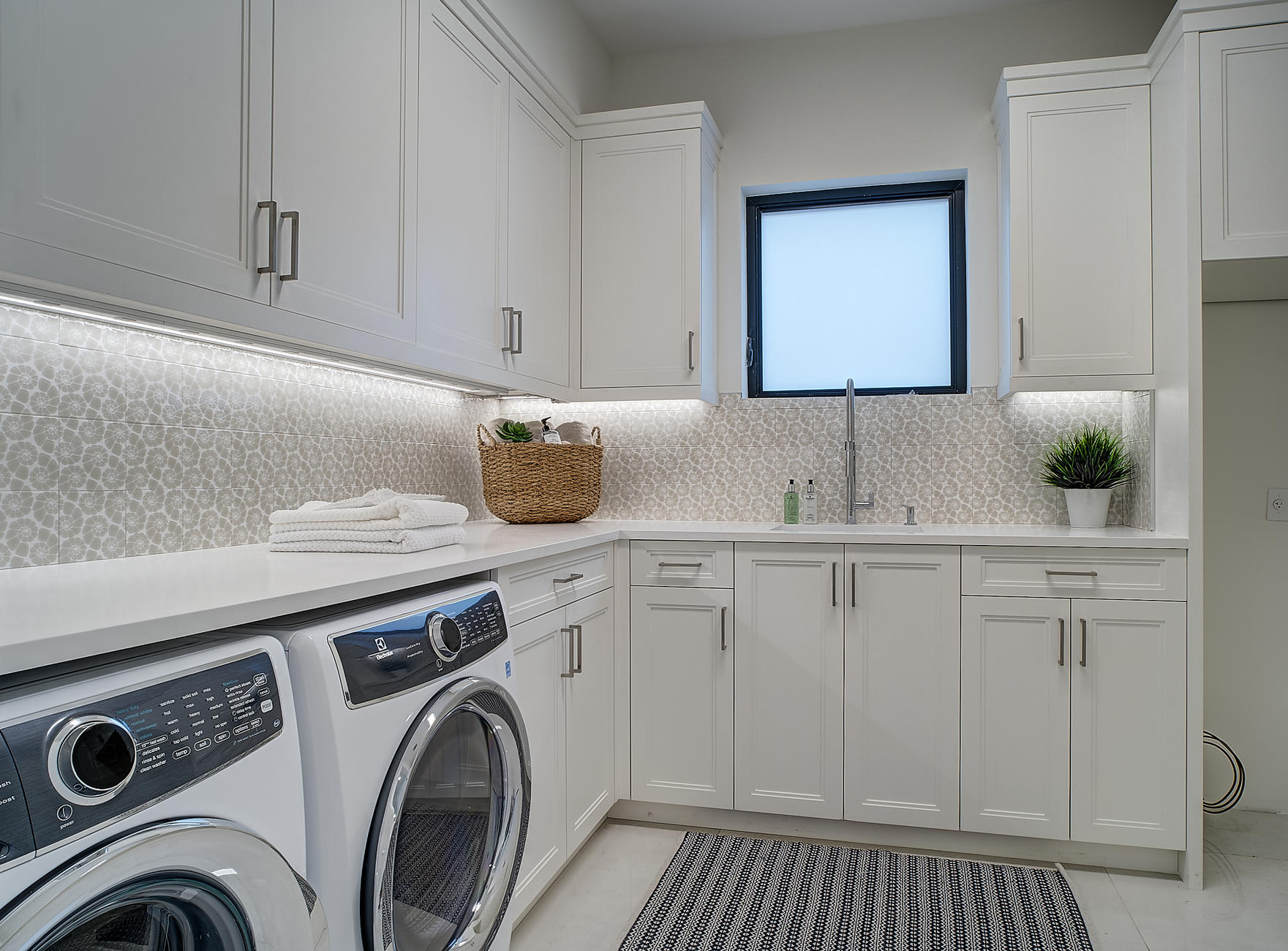 750 Palm Avenue Boca Raton, FL 33432 - Photo 70 of 96 First Floor Laundry Room
