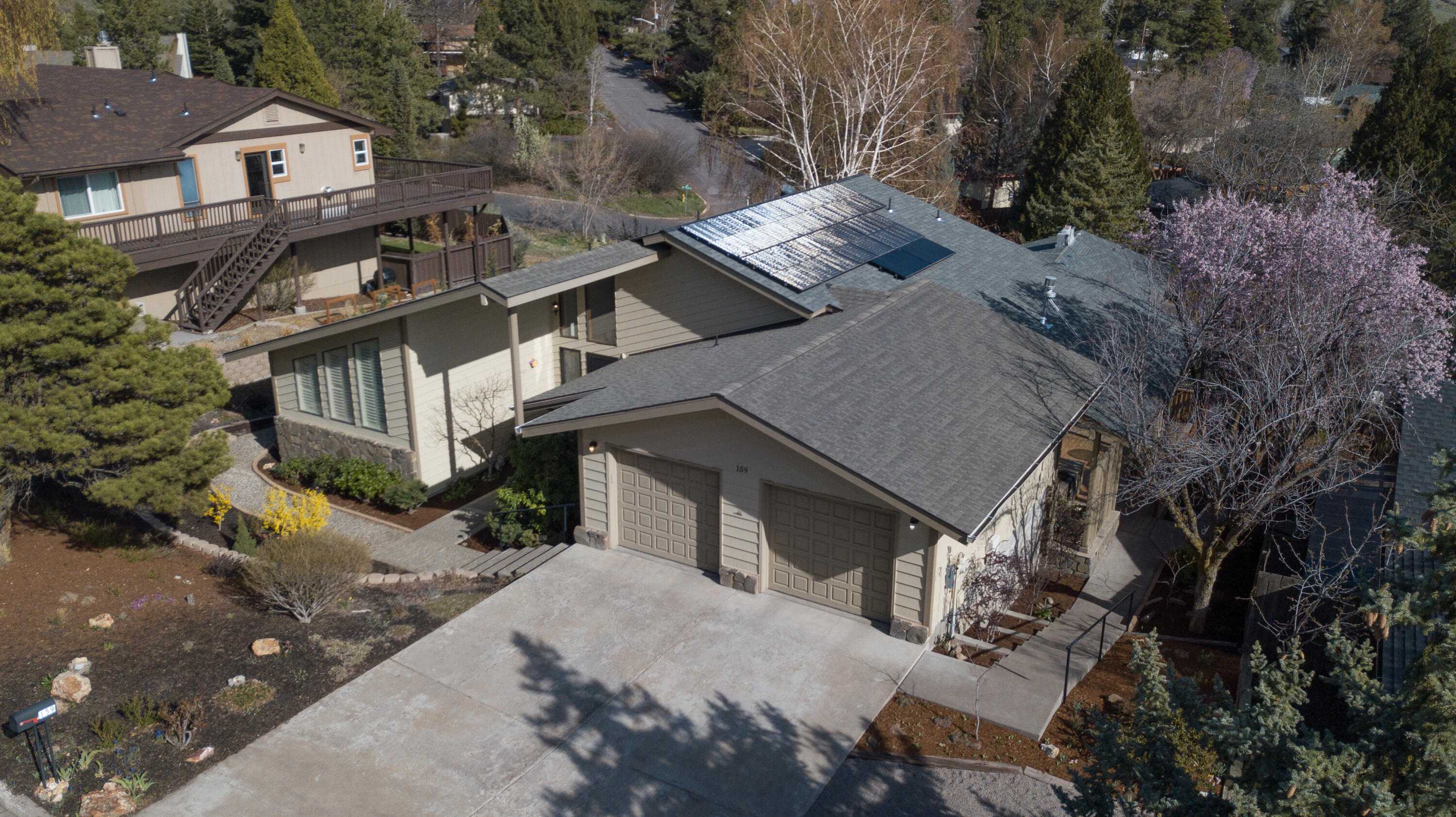 159 Ridgecrest Drive Klamath Falls, OR 97601 - Photo 1 of 123 ridgecrest