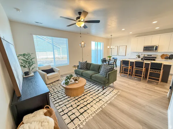 $412,775 | 3666 South 4625 West, Unit 210, West Haven, UT 84401
