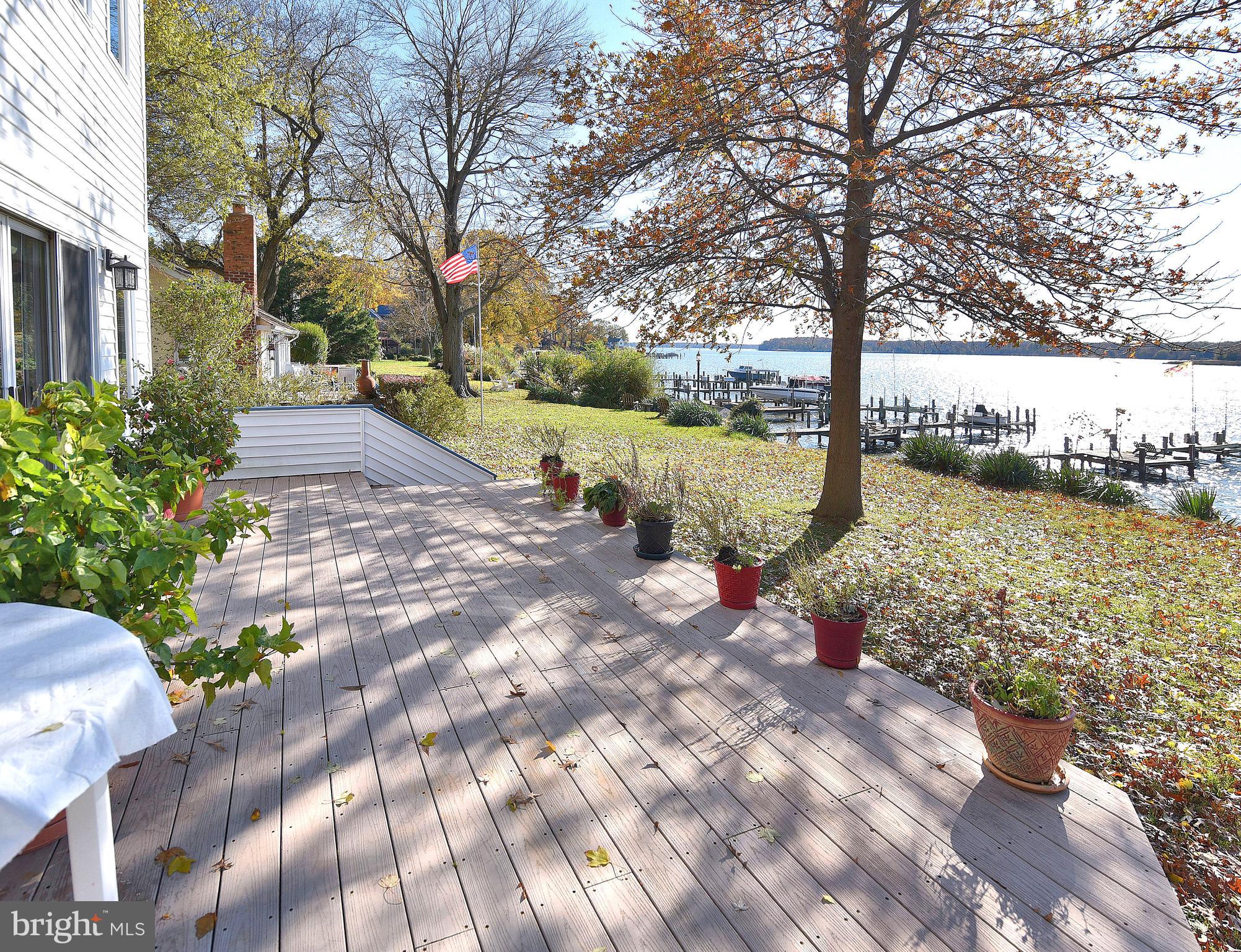 4072 Cadle Creek Road Edgewater, MD 21037 - Photo 29 of 41 Front Deck