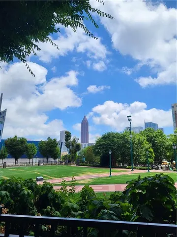 $289,500 | 250 Park Avenue Northeast, Unit 302, Atlanta, GA 30313