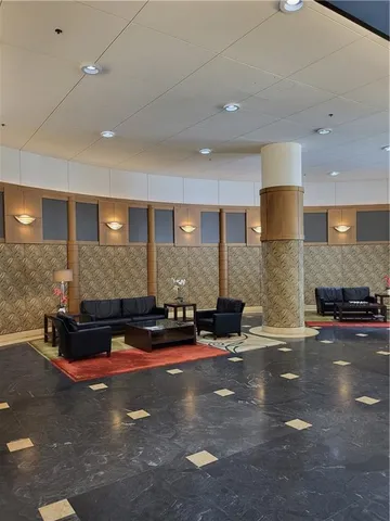 $289,500 | 250 Park Avenue Northeast, Unit 302, Atlanta, GA 30313