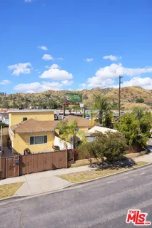 $1,499,000 | 7703 North Hollywood Way, Burbank, CA 91505