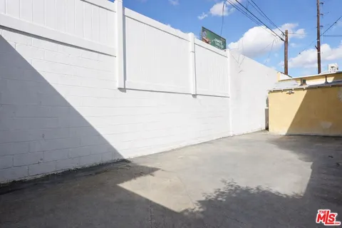 $1,499,000 | 7703 North Hollywood Way, Burbank, CA 91505