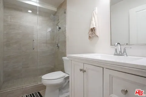 $1,499,000 | 7703 North Hollywood Way, Burbank, CA 91505